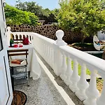 Kishni, Peaceful And Luxury *