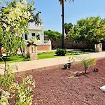 Kishni, Peaceful And Luxury Villa