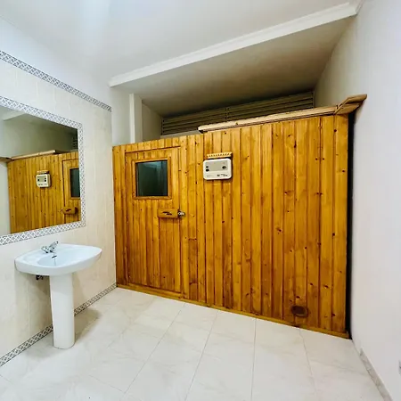 Kishni, Peaceful And Luxury *