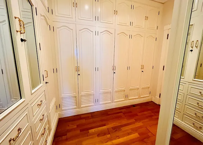 Kishni, Peaceful And Luxury Арресифе