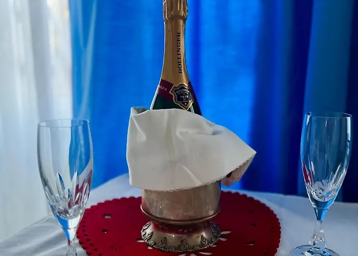 Kishni, Peaceful And Luxury 빌라